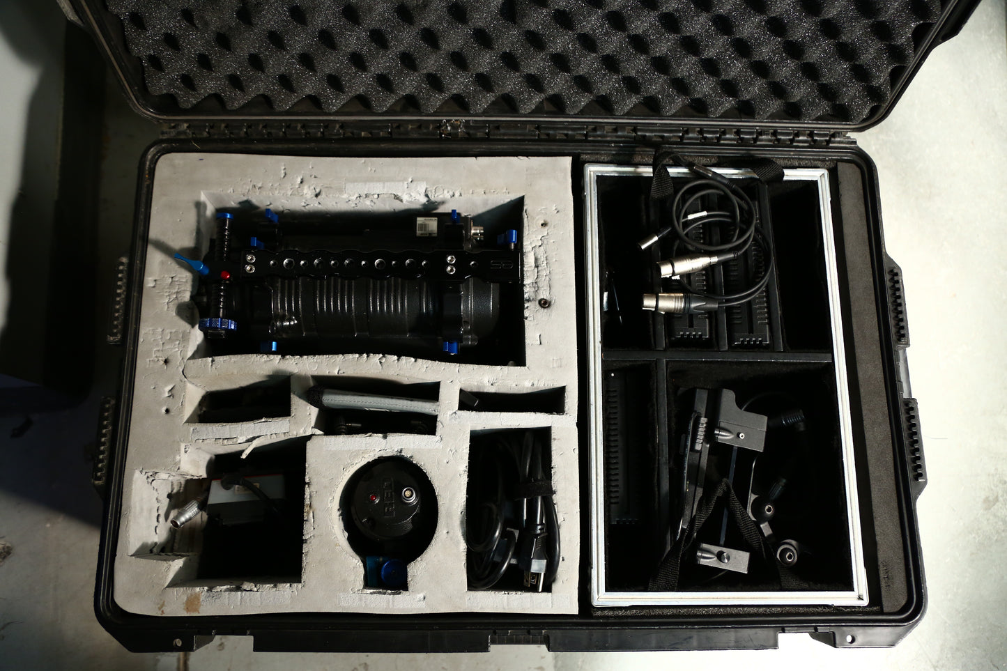 Red One Mysterium-X camera kit – 357 hours – Sensor MX – PL mount – EVF + LCD