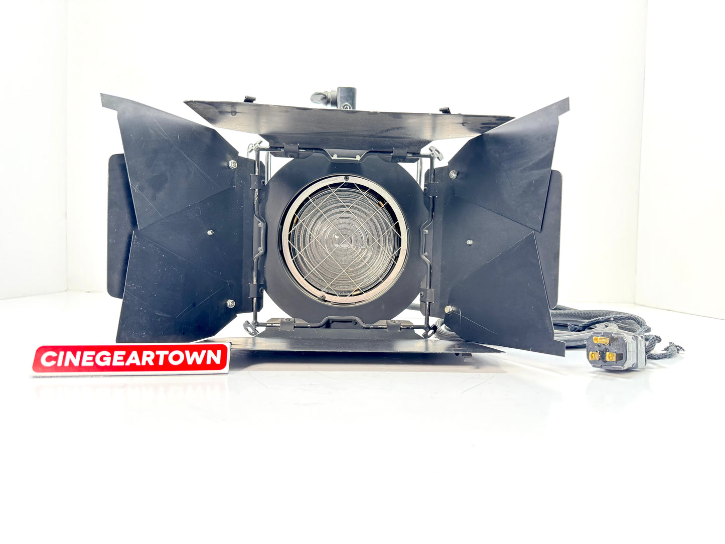 650W FRESNEL STRAND
