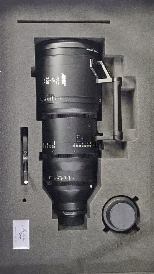 ARRI 65-300mm T2.8 Signature Zoom Lens with 1.7x Extender (ARRI LPL, Feet) (Demo)