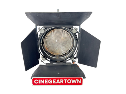 Pollux 5K Fresnel Light